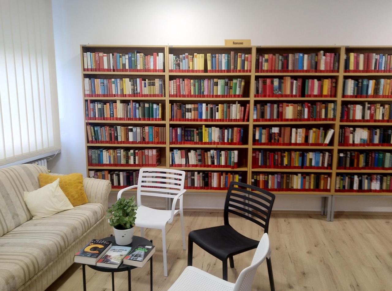 Innnenansicht der Bücherei Steinbrunn (2025)